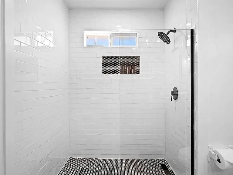 4234 E Calle San Raphael — Photo 5