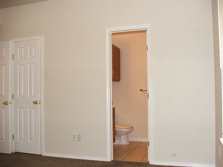 8547 Dunlap St — Photo 16