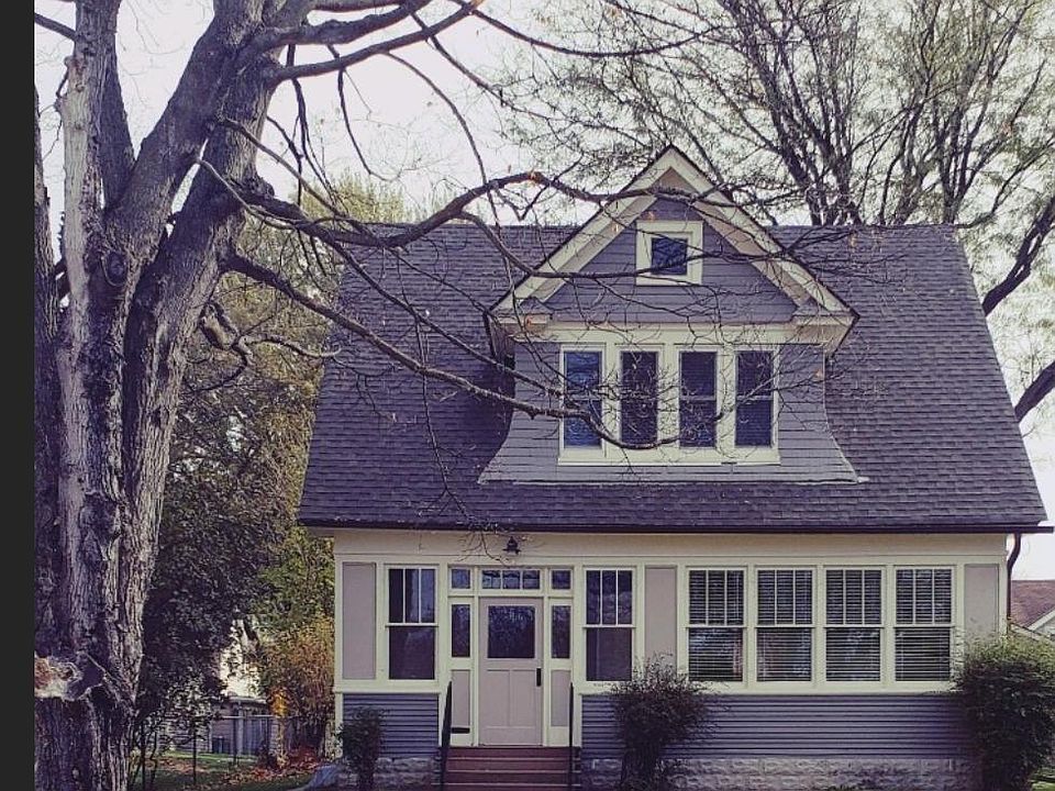 1st image of 120 N 3rd Ave