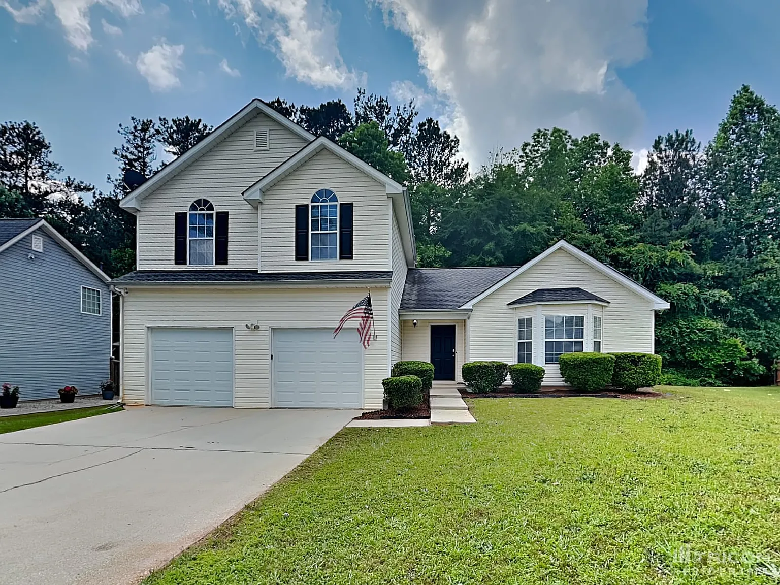 496 Harvick Cir photo 1