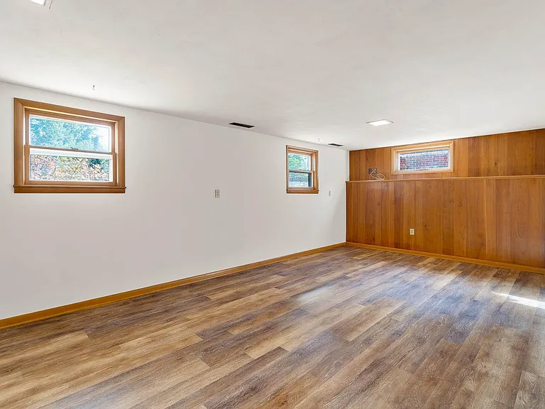 2107 Garden Dr — Photo 22