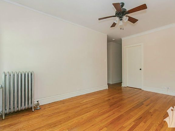 4th image of 2177 W Giddings St #1