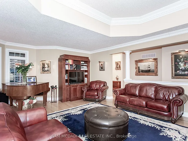 50 Links Ln #UPPER — Photo 17