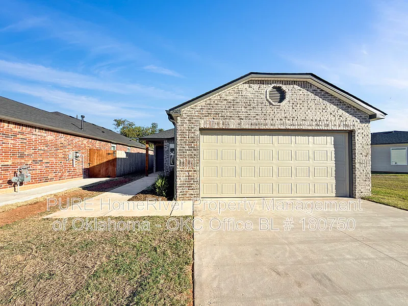 3 bed, 2.0 bath, 1248 sqft, $1,525 — Photo 1
