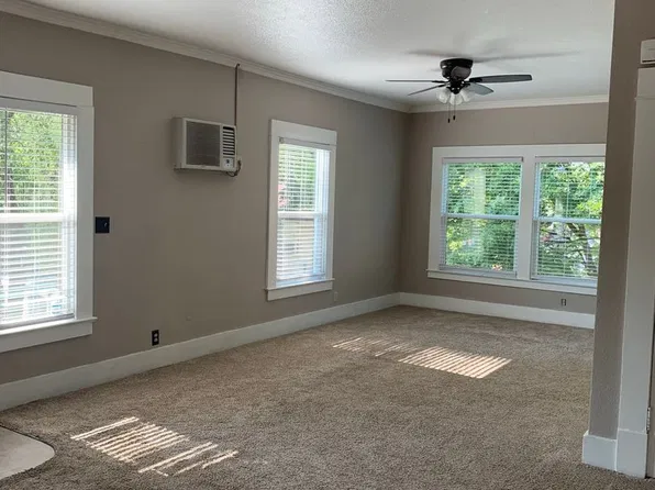 229 W 6th St, Chico, CA 95928
