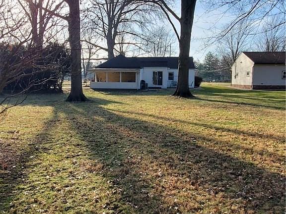 5th image of 5189 E Park Dr