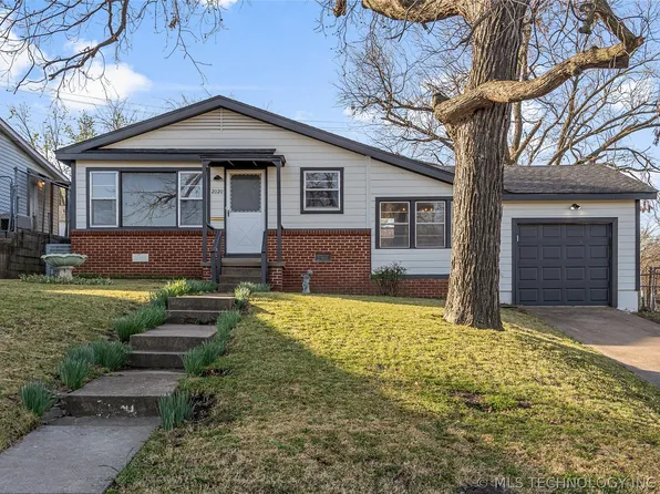 2020 W 46th St, Tulsa, OK 74107