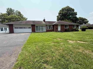 909 Johnson Ave, Bridgeport, WV 26330