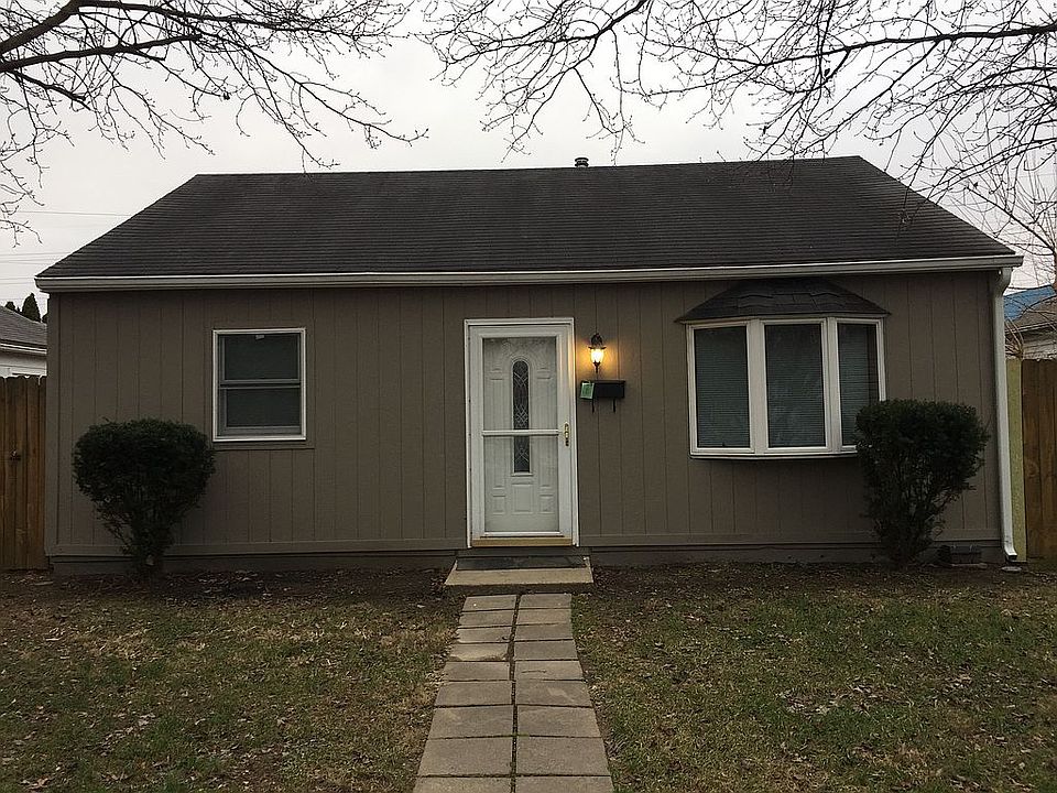 1st image of 2025 Ravenswood Dr