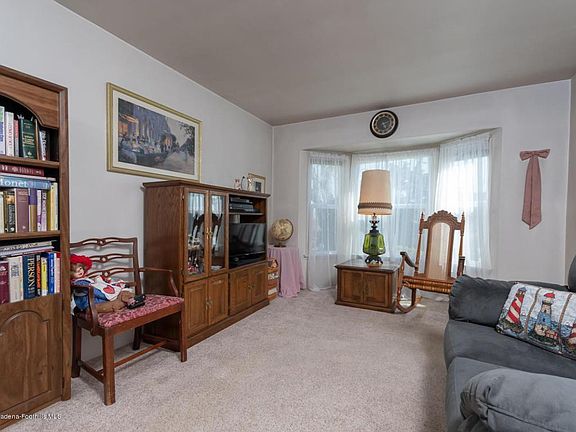 3rd image of 3209 Prospect Ave