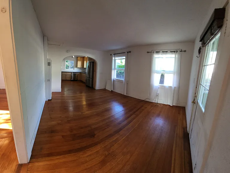 316 E Foothill Blvd — Photo 22