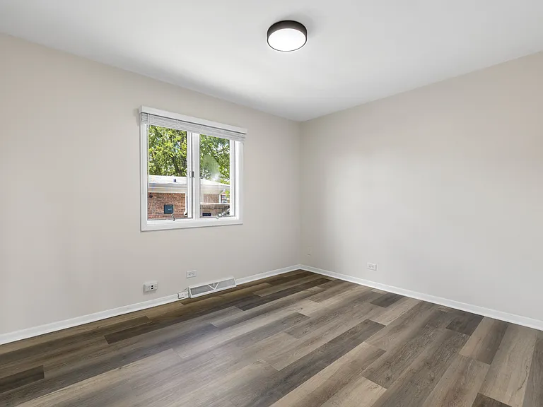 116 Kingston Pl — Photo 9
