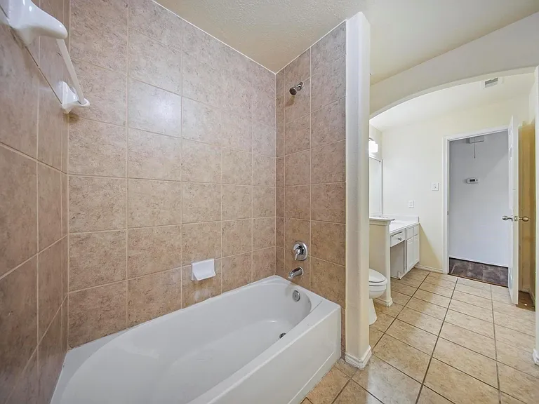 5015 Bridgecrossing Ct — Photo 25
