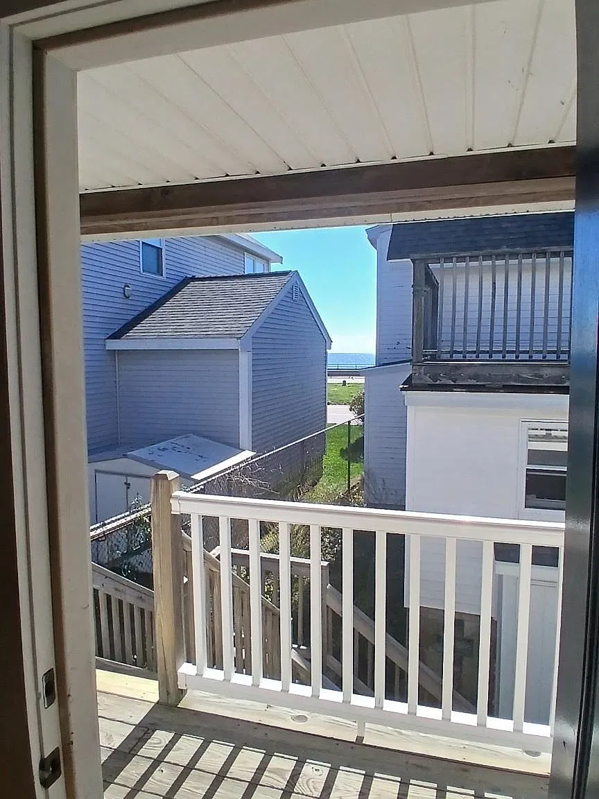 1 bed, 270 sqft, $1,350 — Photo 2
