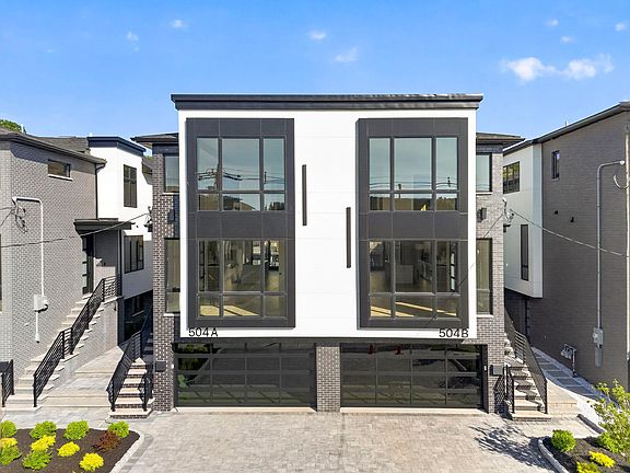 2nd image of 504 2nd St #A