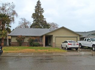 2490 Saint Marys Ct, Turlock, CA 95382