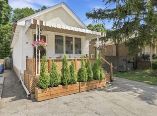 15 Presley Ave, Toronto, ON M1L 3P4