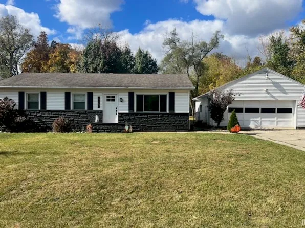 3836 Highland Dr, Fort Wayne, IN 46804
