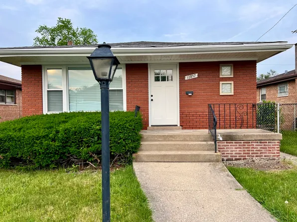 12837 S Aberdeen St, Calumet Park, IL 60827