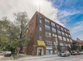 1733 W Irving Park Rd APT 202, Chicago, IL 60613