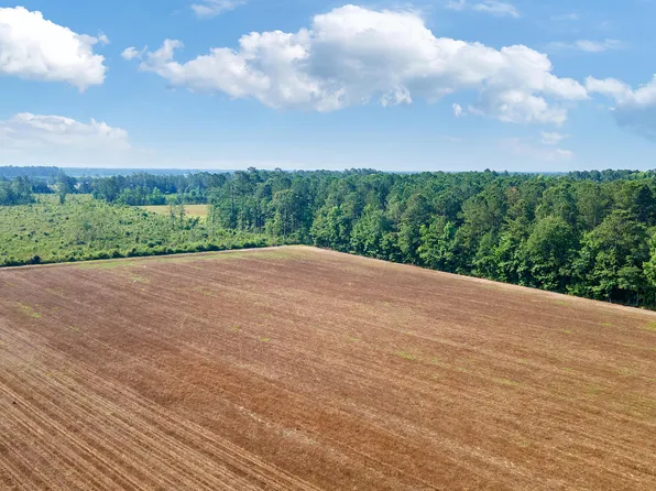 1592 Savannah Road, Tabor City, NC 28463