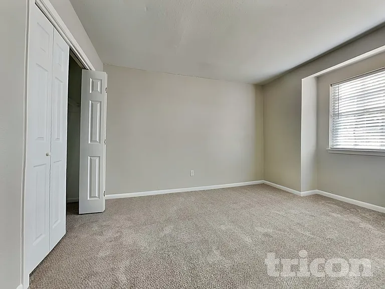 19030 Jodywood Dr — Photo 15