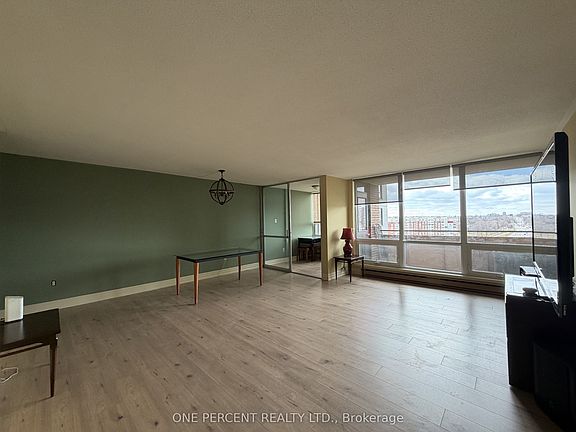 5th image of 61 Richview Rd #1402