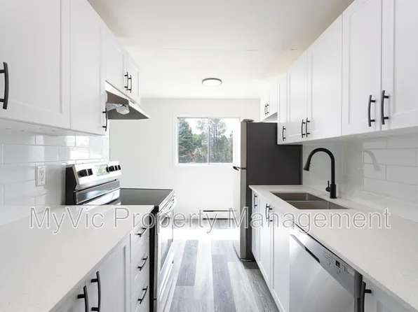 15304 100th Ave NW, Edmonton, AB T5P 0K6