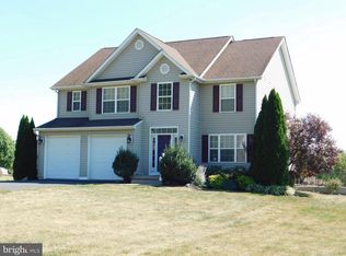274 Crushed Apple Dr, Martinsburg, WV