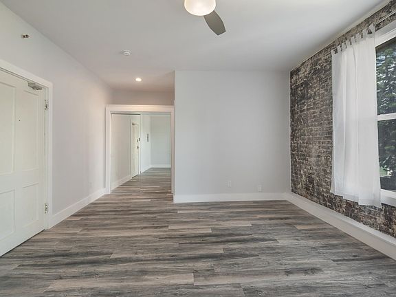 Living Area - 1BR