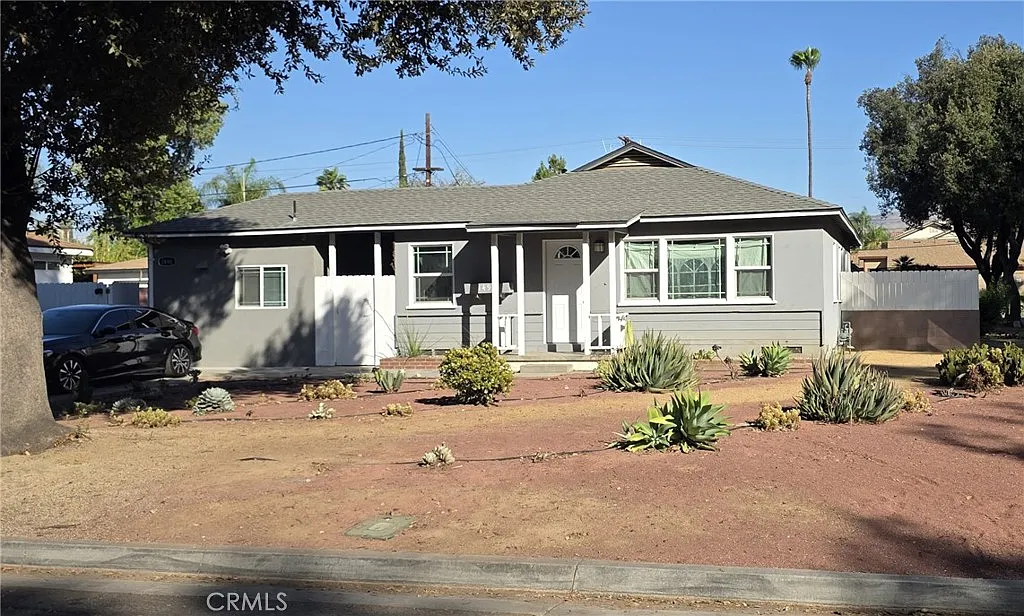 3 bed, 980 sqft, $3,150 — Photo 1