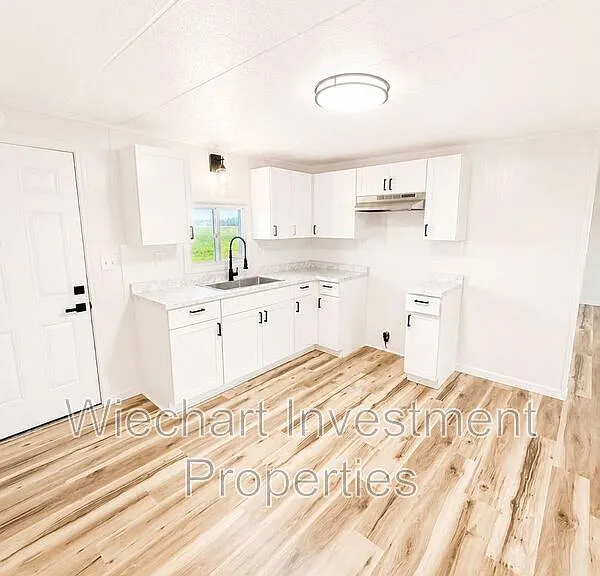 3060 E Main St — Photo 7
