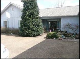 2214 E Emory Rd, Knoxville, TN 37938