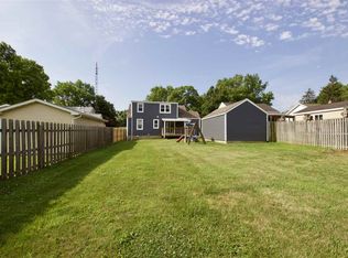 128 Virginia Ave, Creve Coeur, IL