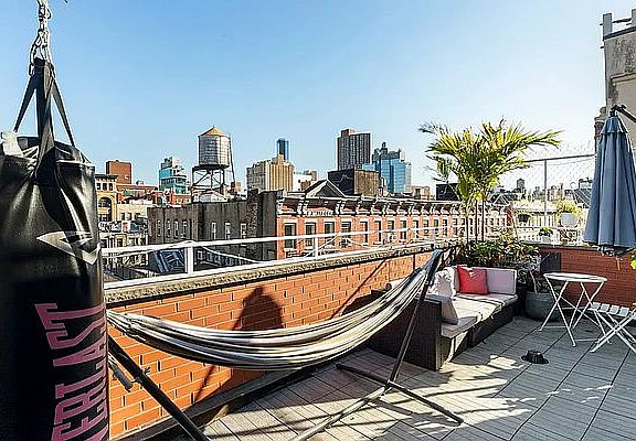 5th image of 143 Mulberry St #6A