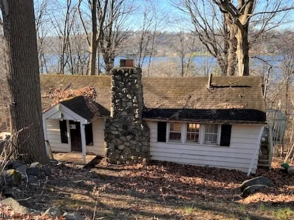 93 Hilltop Trl, Sparta Twp., NJ 07871