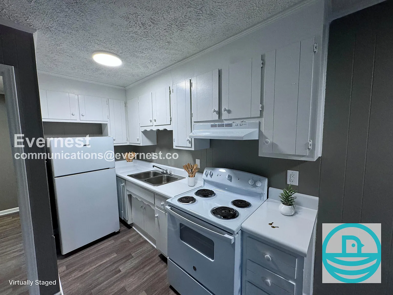 Oakwood Apartments — Photo 3