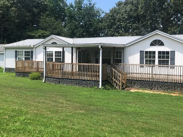 345 Little Joe Rd, Bowdon, GA 30108