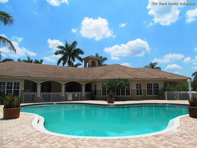 Building Photo - 8955 Okeechobee Blvd #206