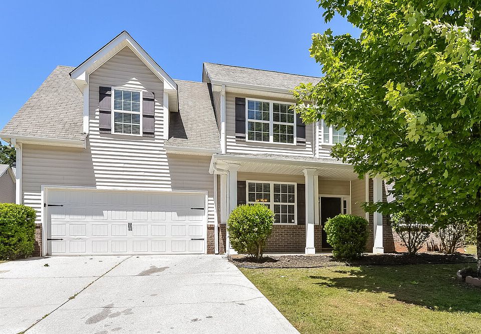 1st image of 921 Lakeside Ct