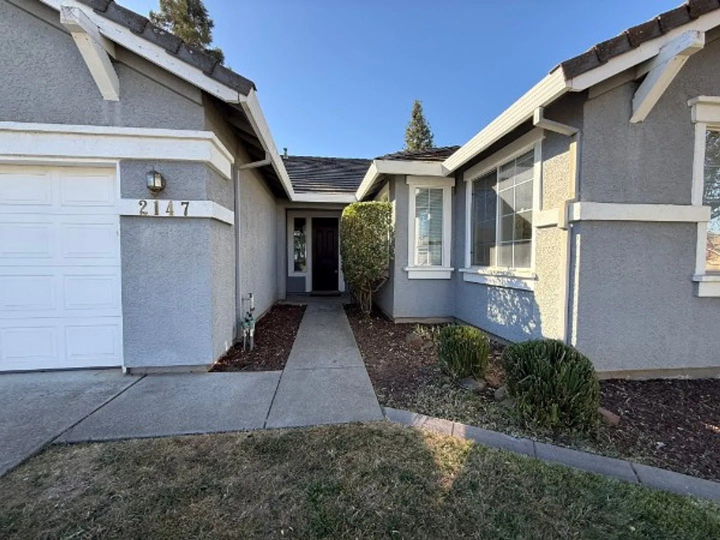 Single-Story 3 Bed / 2 Bath Lincoln Home with Open Floor Plan and Covered Patio — Photo 2