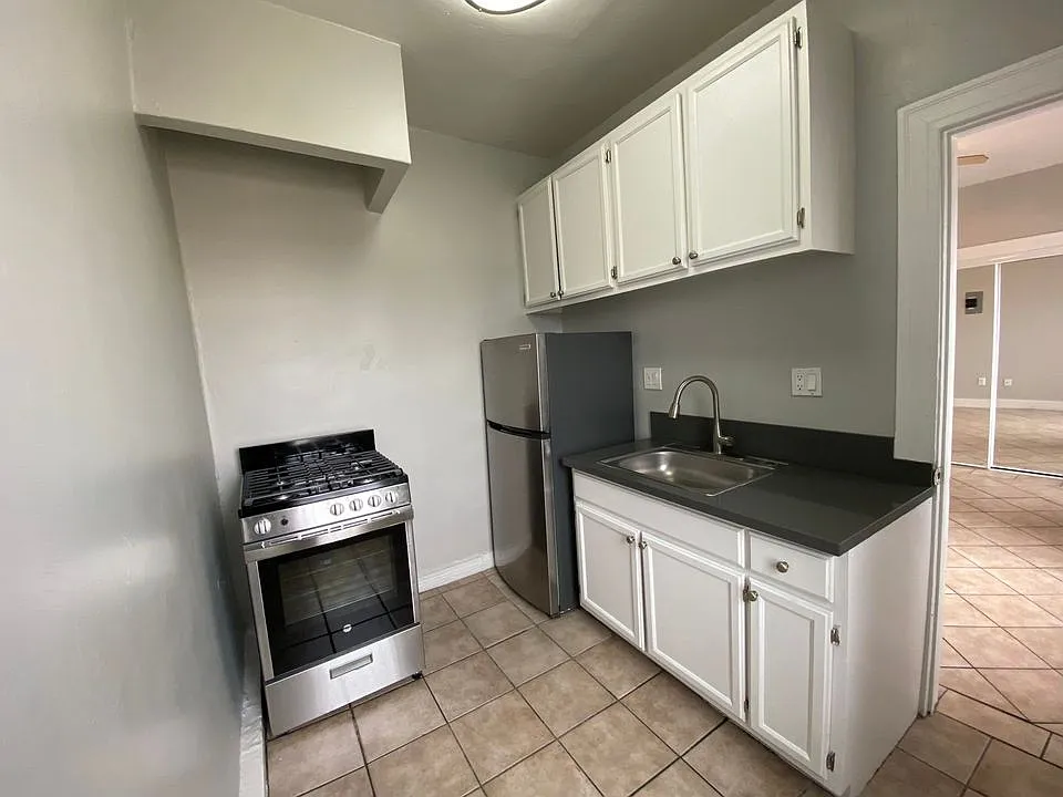 Kenmore Apartments