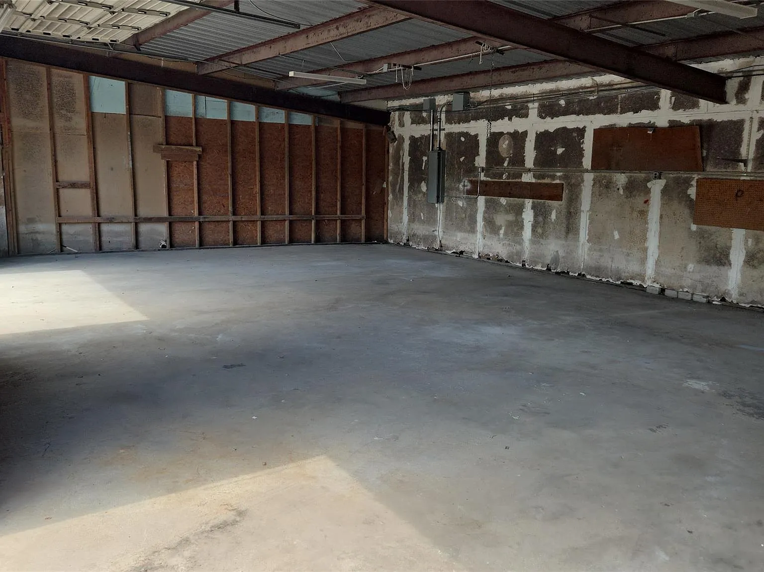 Studio, 3000 sqft, $1,500 — Photo 4