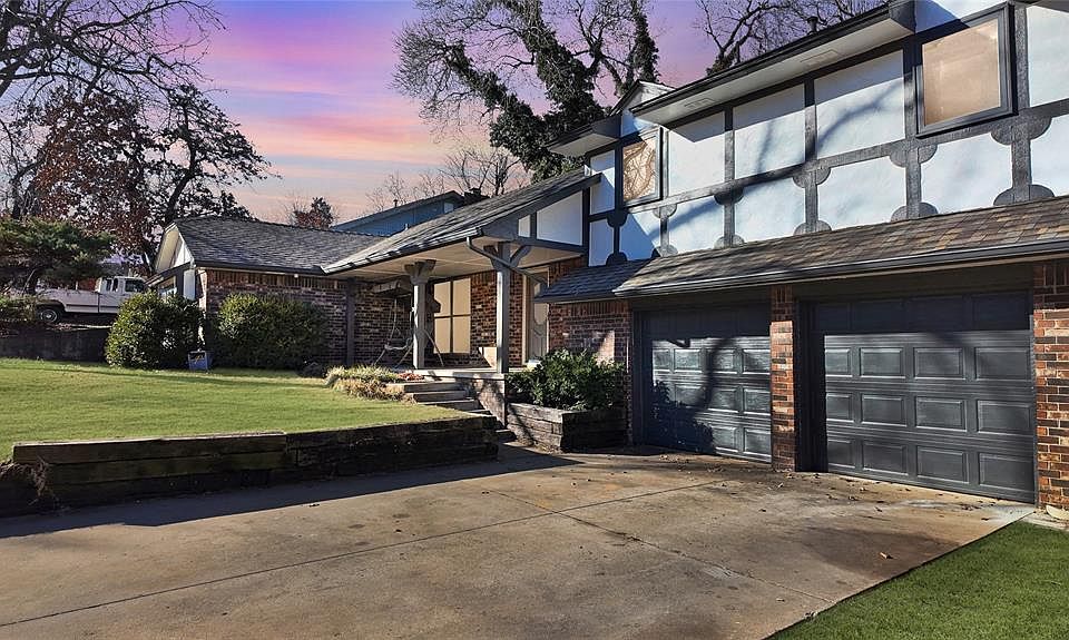 1st image of 225 N Tunbridge Rd