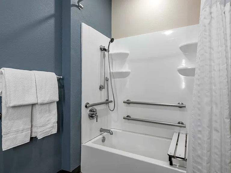 Studio Suite - 2 Queen Beds