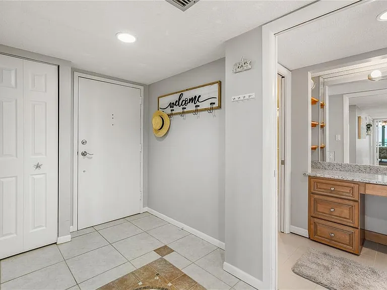 7650 Bayshore Dr #401 — Photo 32
