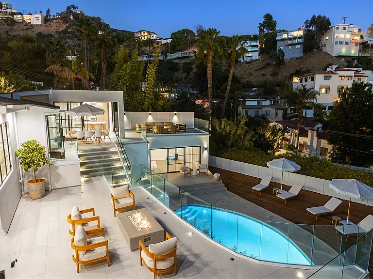 Perfect for evenings under the stars.