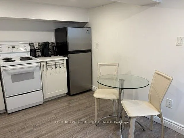 Studio, $1,500 — Photo 2