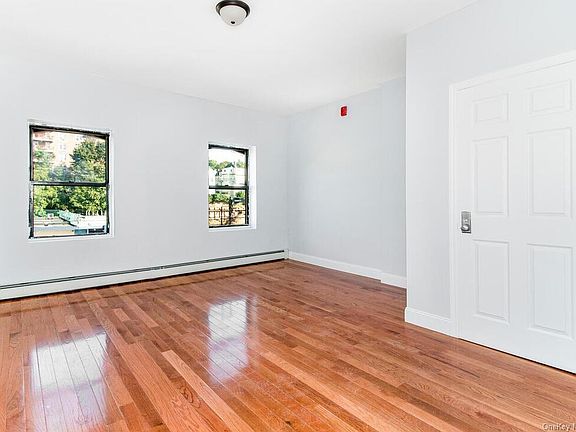 3rd image of 251 Warburton Ave APT 4S