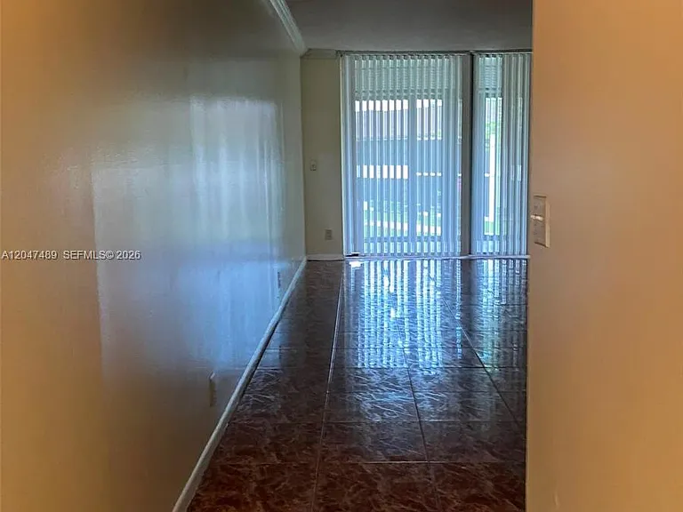 204 Lake Pointe Dr #208 — Photo 3